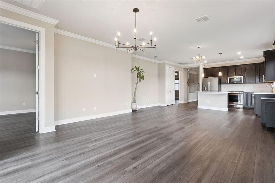 Spacious, unfurnished interior of a new home in , Kissimmee (Image 25).