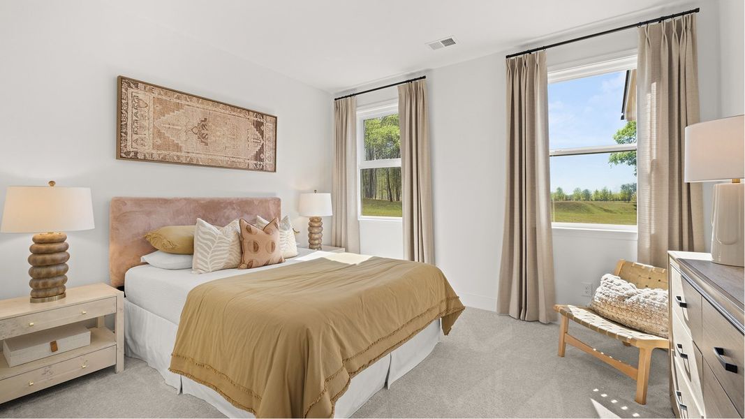 3768 Fairmont Bed5 1of2 F1 Base3 050925 3768 Fairmont Bed5 1of2 F1 Base3 050925