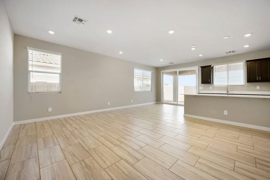 1,750sf New Home in Buckeye, AZ.  - Slide 8