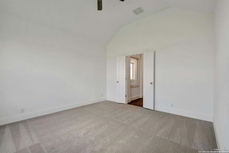 Spacious, unfurnished interior of a new home in Alsatian Oaks, Castroville (Image 12).