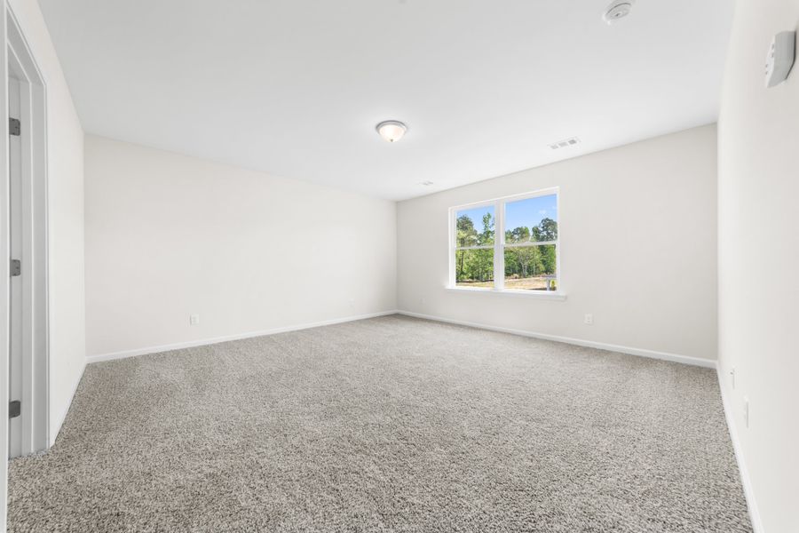 Spacious, unfurnished interior of a new home in Belair East, Statesboro (Image 21).