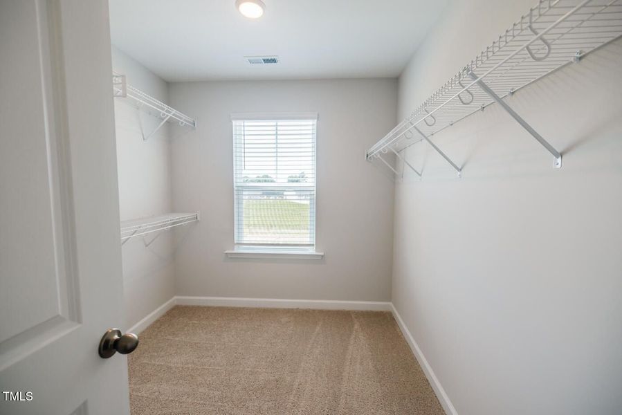 Spacious, unfurnished interior of a new home in Tobacco Road, Angier (Image 129). Spacious, unfurnished interior of a new home in Tobacco Road, Angier (Image 129).
