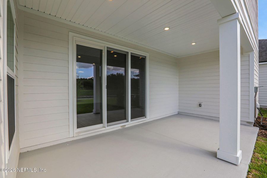 Exterior details and patio area of a home in Amberly, Green Cove Springs (Image 26).