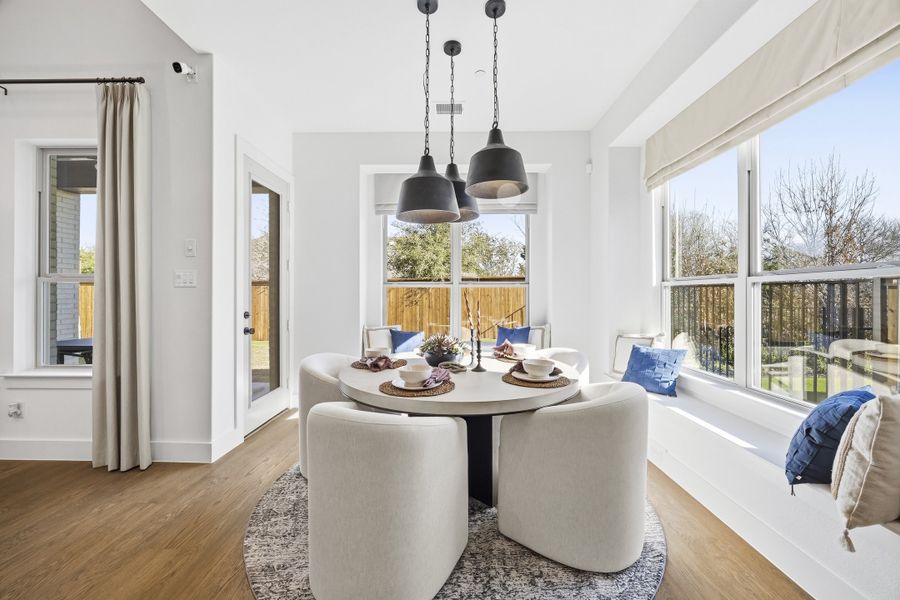 Representative furnished interior of a home built from the Victoria by Windsor Homes in Oak Ridge Park, Corinth (Image 18).