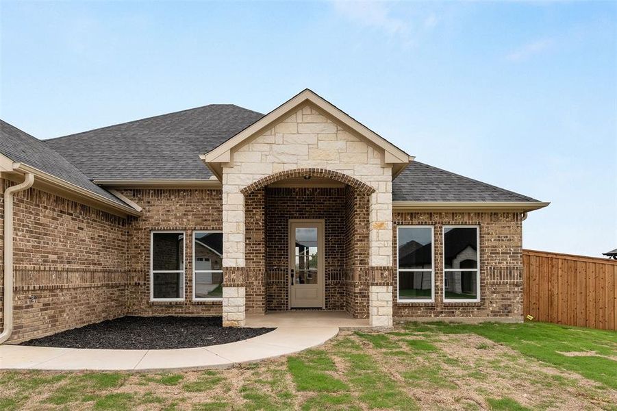 Exterior details and patio area of a home in , Mabank (Image 23).