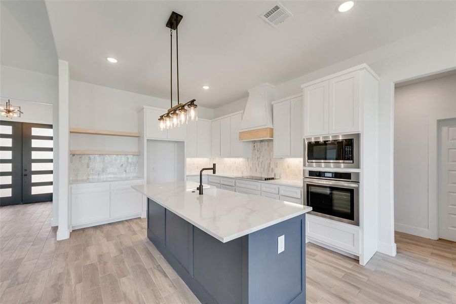 8500 Wild Colt Dr
Godley, TX 8500 Wild Colt Dr
Godley, TX