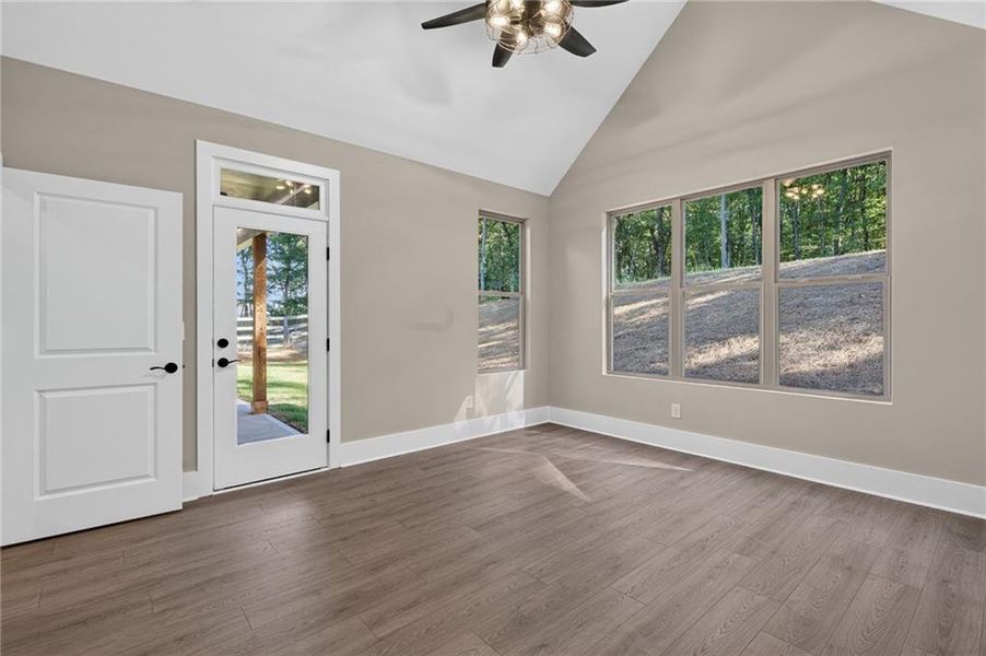 Spacious, unfurnished interior of a new home in , Dawsonville (Image 39).
