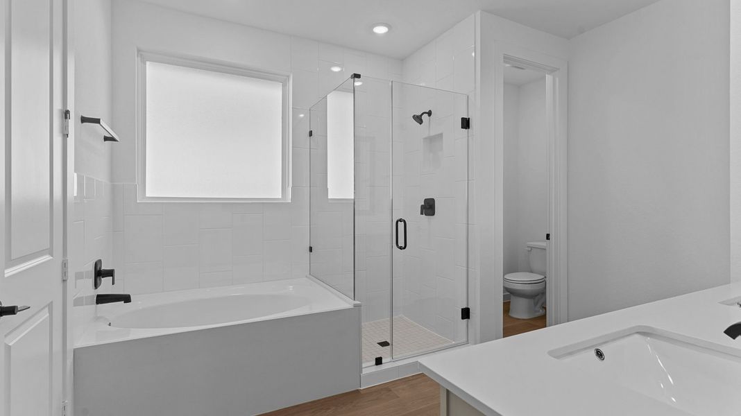 Furnished interior view inside a new home in Alexander, Pearland (Image 7).