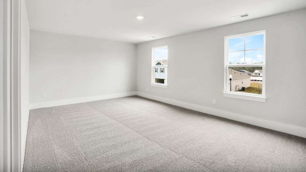 Spacious, unfurnished interior of a new home in Bella Point, Bolivia (Image 21).