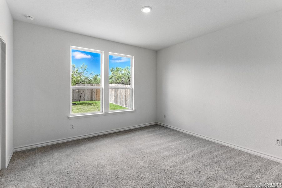 Spacious, unfurnished interior of a new home in The Overlook at Creekside, New Braunfels (Image 14). Spacious, unfurnished interior of a new home in The Overlook at Creekside, New Braunfels (Image 14).