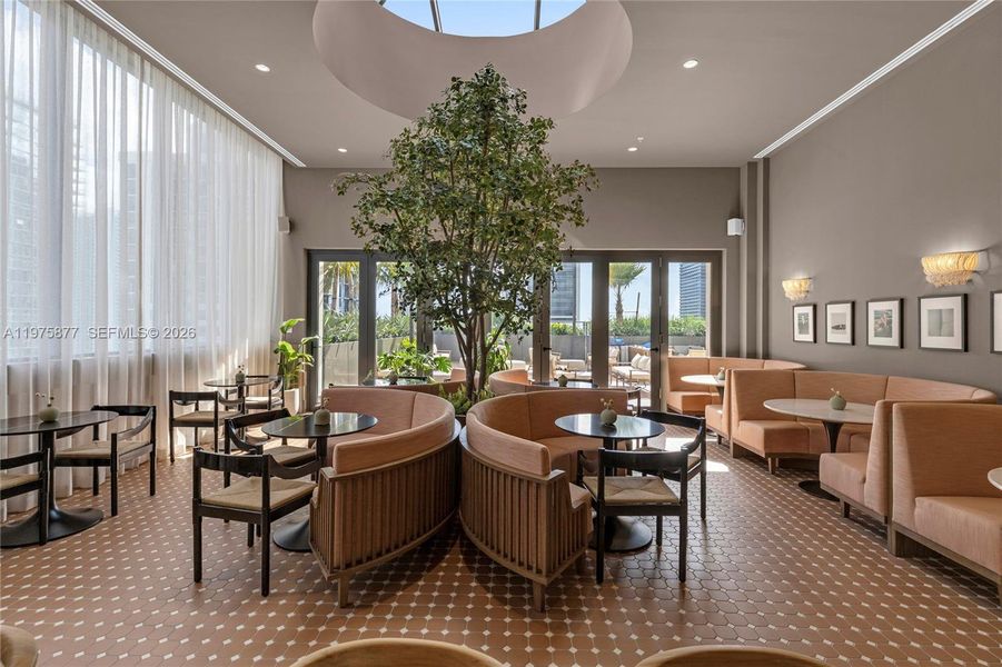 Community amenities in , Miami (Image 23).