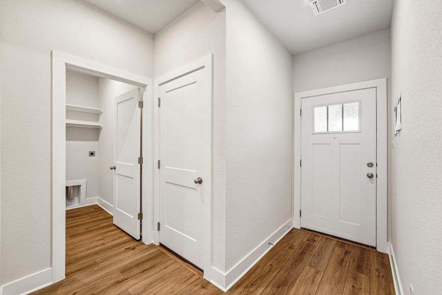 Representative unfurnished interior of a home built from the Monroe by Omega Builders in Hartrick Ranch, Temple (Image 9). Representative unfurnished interior of a home built from the Monroe by Omega Builders in Hartrick Ranch, Temple (Image 9).