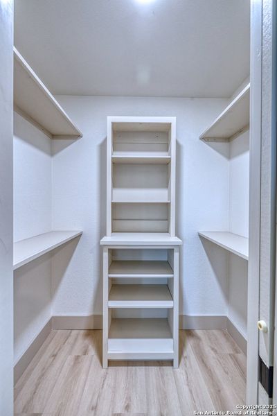 Image 29 of a home in .