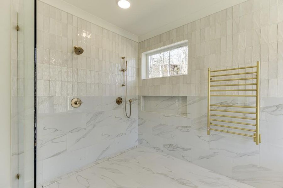 Spacious, unfurnished interior of a new home in , Buford (Image 44).