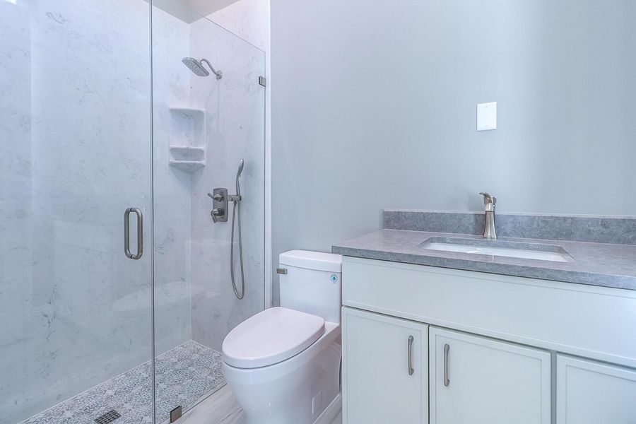 29-Bathroom 2 29-Bathroom 2