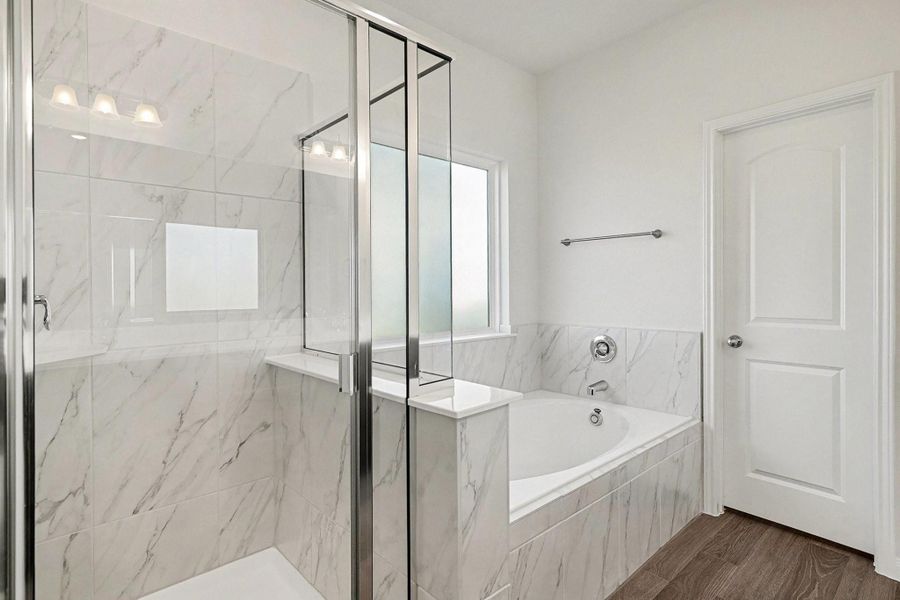 READY NOW!! Fabulous New 1 Story home! This is the Duval plan. Hurry, call and tour this home now! READY NOW!! Fabulous New 1 Story home! This is the Duval plan. Hurry, call and tour this home now!