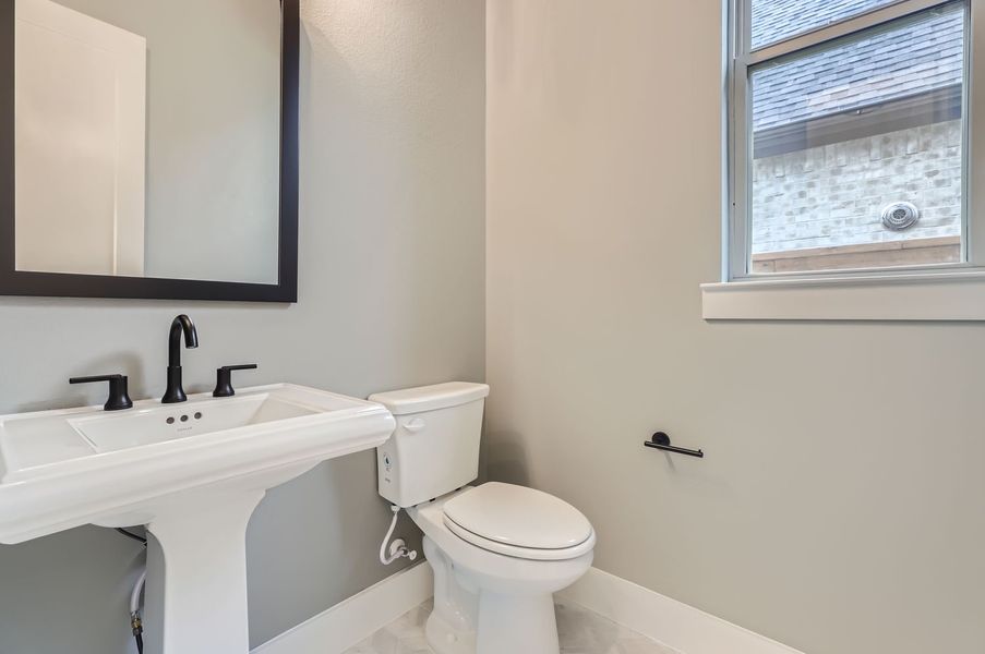 Plan 1571 powder bath representative photo