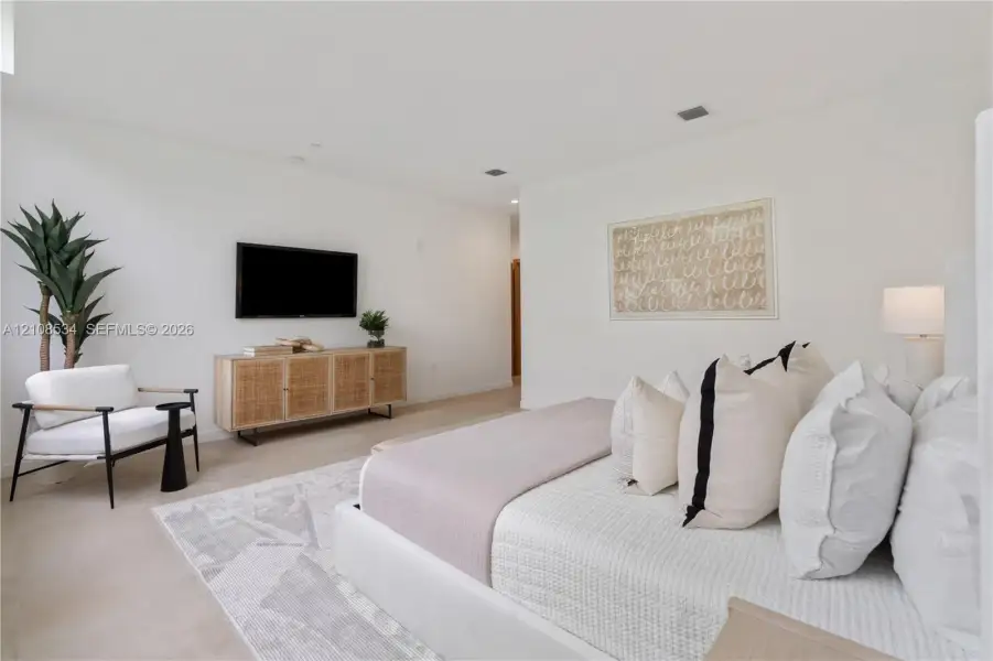Furnished interior view inside a new home in Onda, Bay Harbor Islands (Image 7).