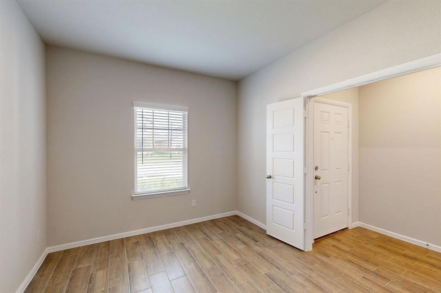 Spacious, unfurnished interior of a new home in Forest Park, Princeton (Image 17). Spacious, unfurnished interior of a new home in Forest Park, Princeton (Image 17).