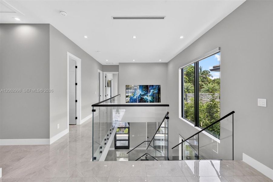 Furnished interior view inside a new home in , Fort Lauderdale (Image 58).