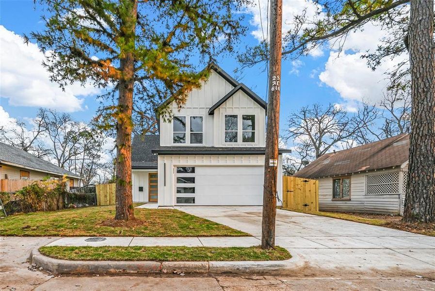 Front exterior of a new home in , Dallas, TX, highlighting curb appeal (Image 2). Front exterior of a new home in , Dallas, TX, highlighting curb appeal (Image 2).