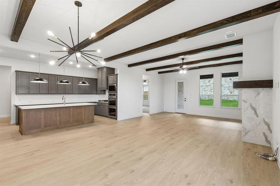 Spacious, unfurnished interior of a new home in Timberbrook, Justin (Image 15).