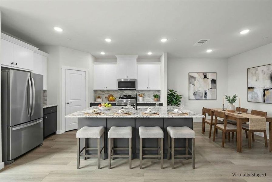 4615 Hawks Trail kitchen vs Ivy