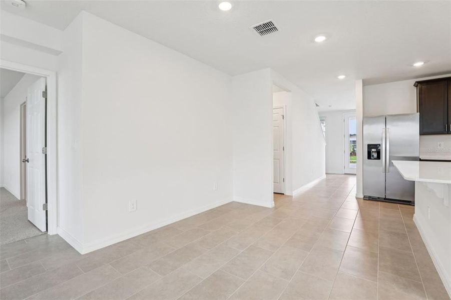 Spacious, unfurnished interior of a new home in The Meadow at Crossprairie, St. Cloud (Image 19).