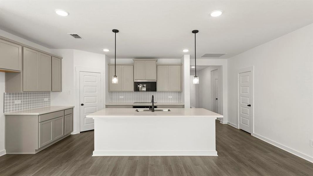 08. 2244 Sesaro - Kitchen