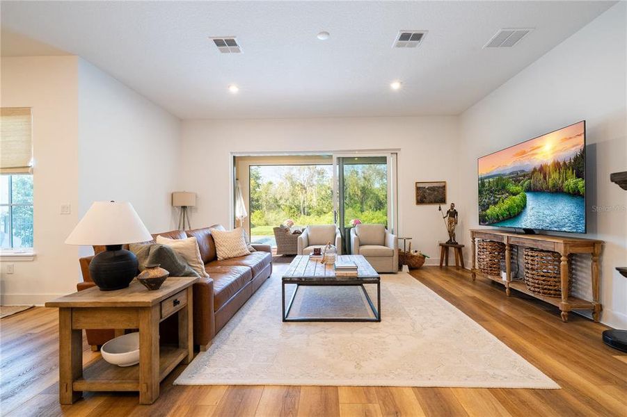 Furnished interior view inside a new home in Celebration - Island Village, Celebration (Image 31).