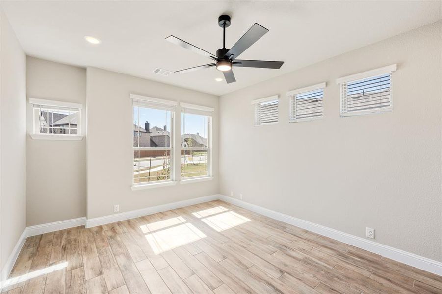 Spacious, unfurnished interior of a new home in Villages of Walnut Grove, Midlothian (Image 32). Spacious, unfurnished interior of a new home in Villages of Walnut Grove, Midlothian (Image 32).
