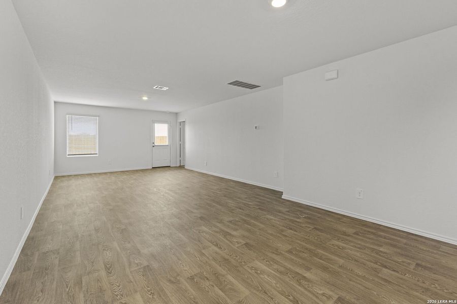 Spacious, unfurnished interior of a new home in Hickory Ridge, Elmendorf (Image 13).