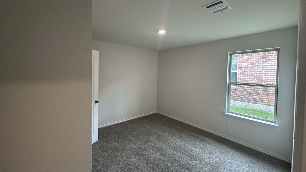Representative unfurnished interior of a home built from the DIANA by D.R. Horton in Northspur, Forney (Image 11).