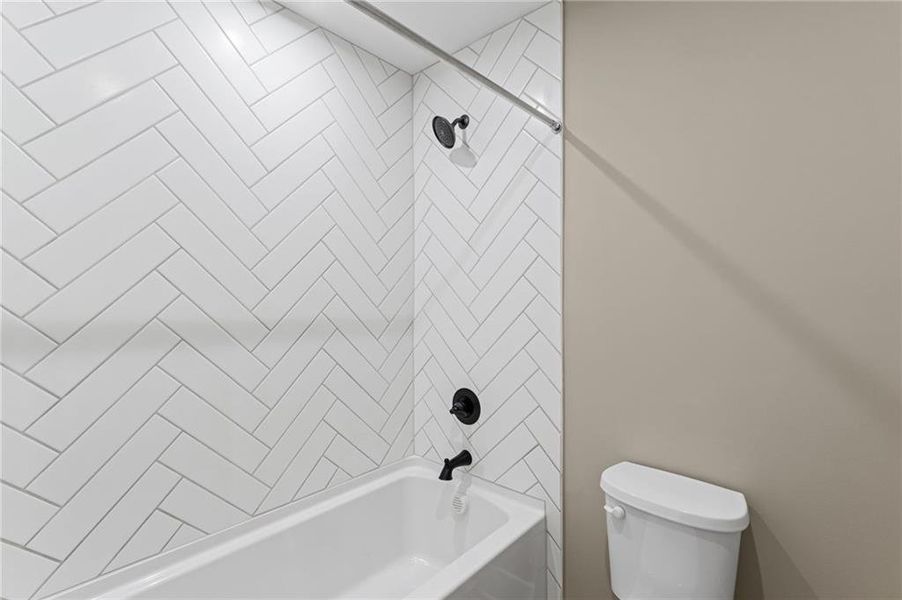 Furnished interior view inside a new home in Twin Lakes, Hoschton (Image 6).