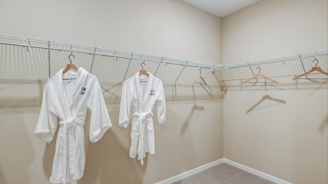 Spacious, unfurnished interior of a new home in Headwaters at Lofton Creek, Yulee (Image 21).