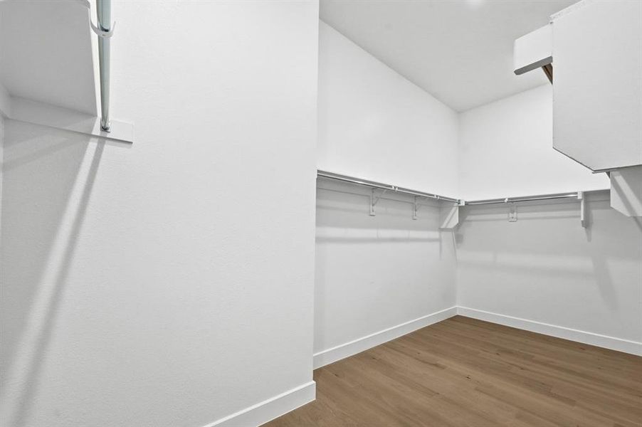 Spacious, unfurnished interior of a new home in Saddle Star Estates, Rockwall (Image 21).