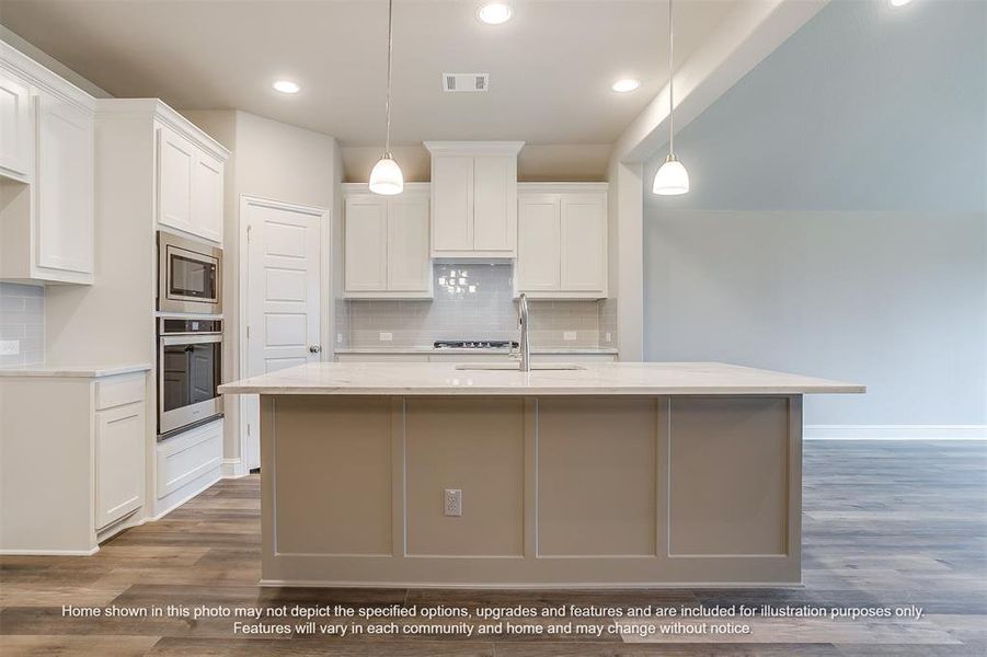 Furnished interior view inside a new home in The Retreat - Phase 1, Waxahachie (Image 3).