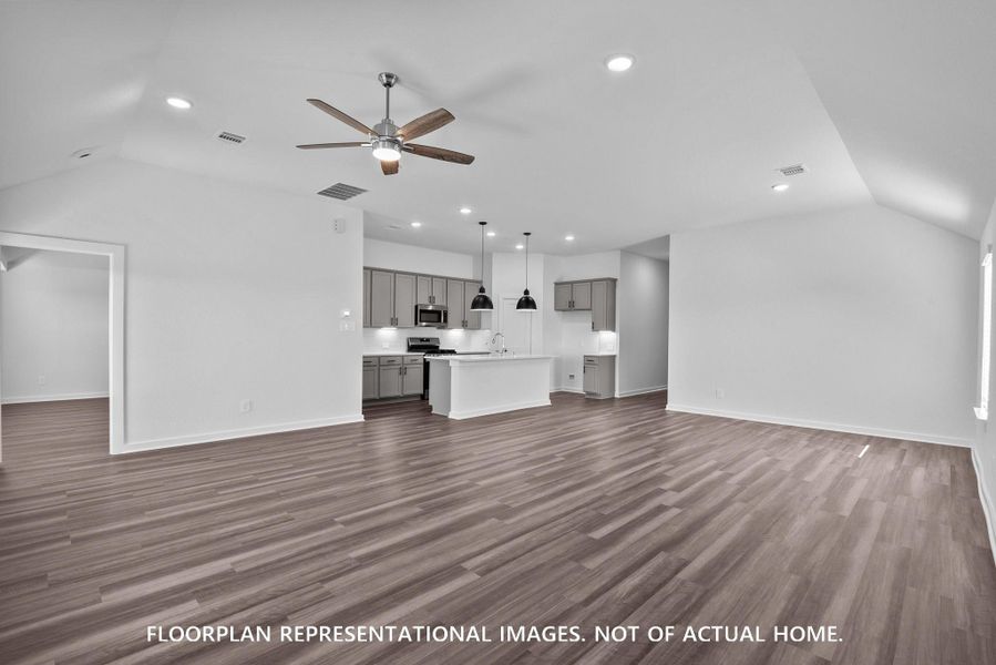 Image 26 of a home in Pinewood at Grand Texas.