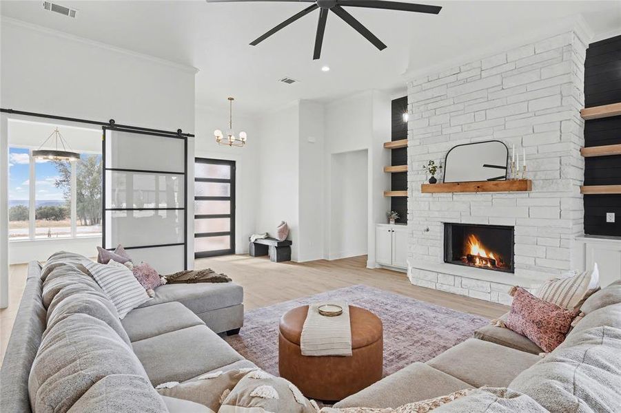 Furnished interior view inside a new home in , Temple (Image 10).