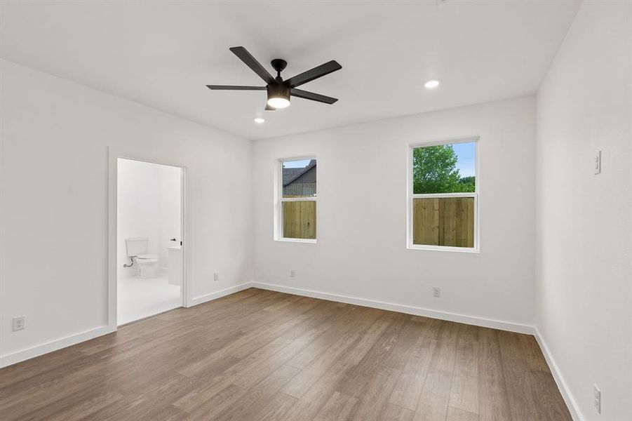 Spacious, unfurnished interior of a new home in , Runaway Bay (Image 25).