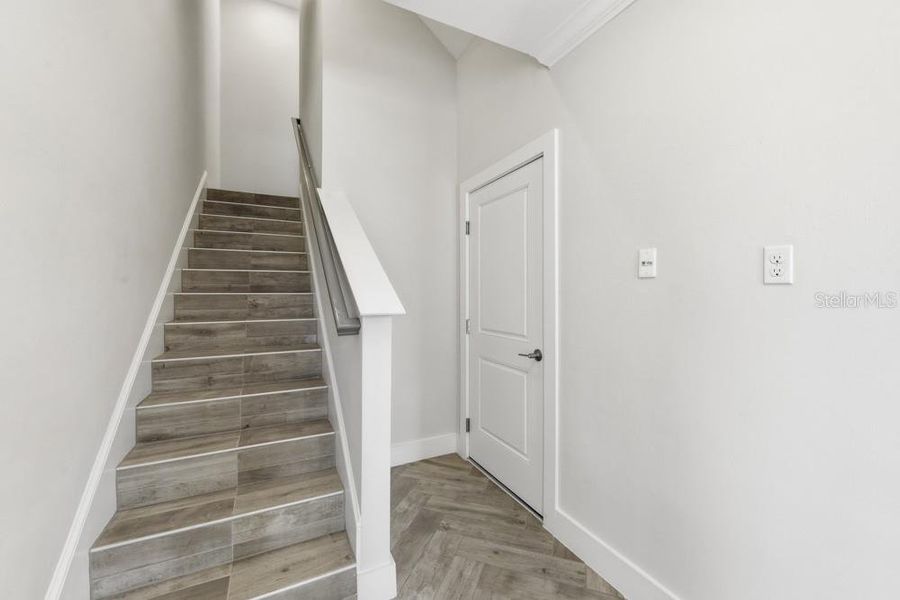 Spacious, unfurnished interior of a new home in Seahaven, Punta Gorda (Image 26).