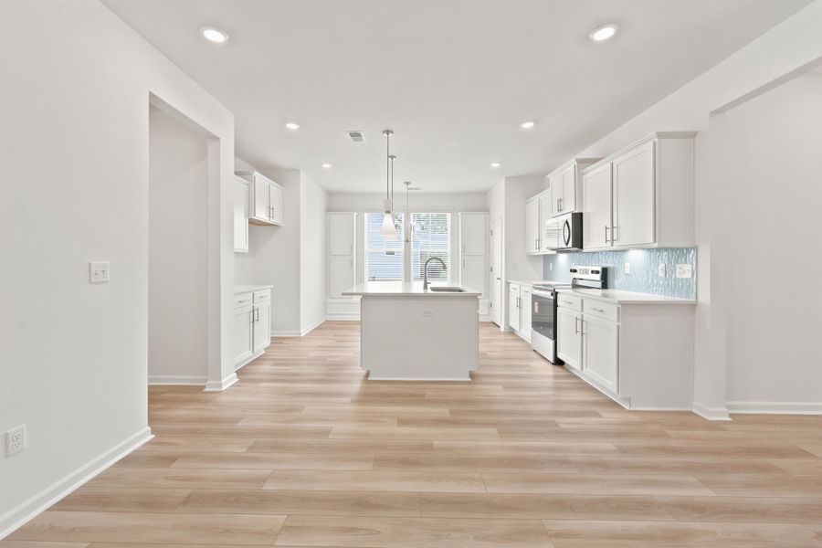 Spacious, unfurnished interior of a new home in Oak Grove, Conway (Image 11).