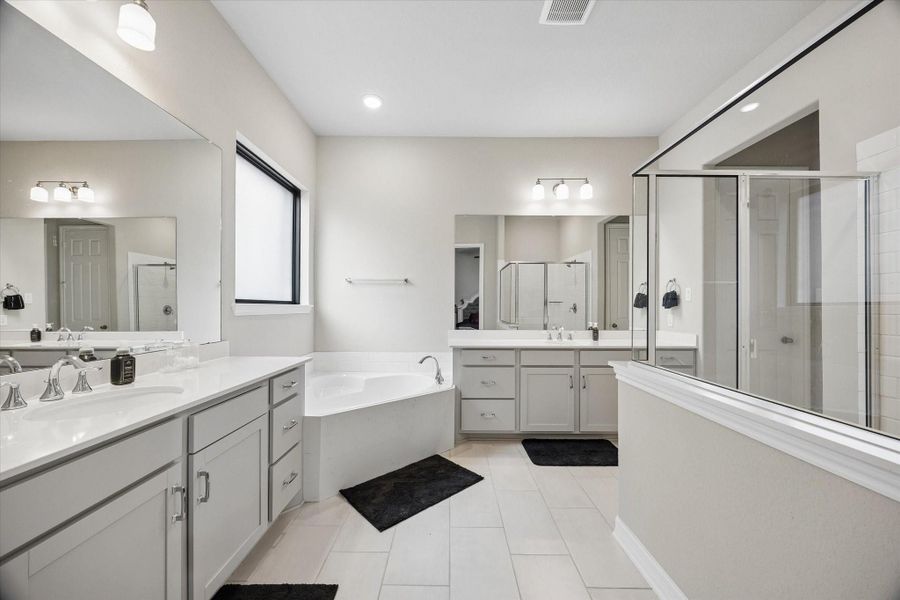 Furnished interior view inside a new home in Westland Ranch, League City (Image 29).