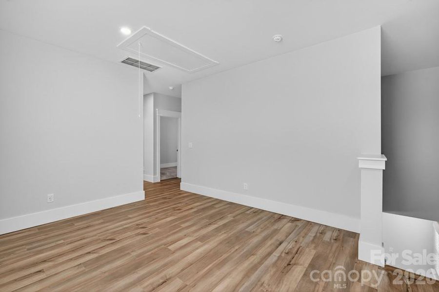 Spacious, unfurnished interior of a new home in Stoneridge Hills, Rock Hill (Image 16).