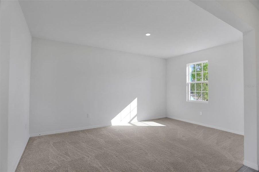 Spacious, unfurnished interior of a new home in Turnleaf, Punta Gorda (Image 21).
