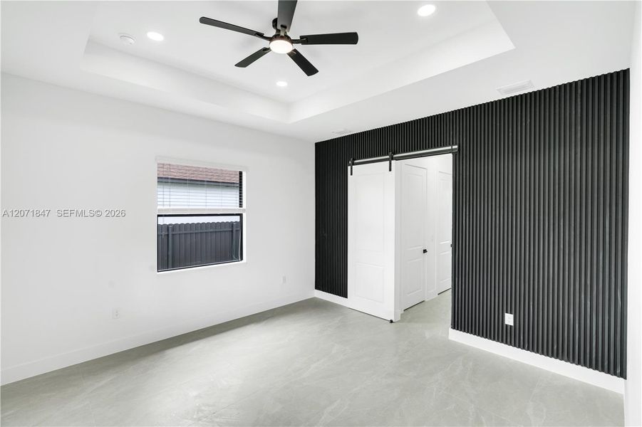 Spacious, unfurnished interior of a new home in , Lehigh Acres (Image 32).