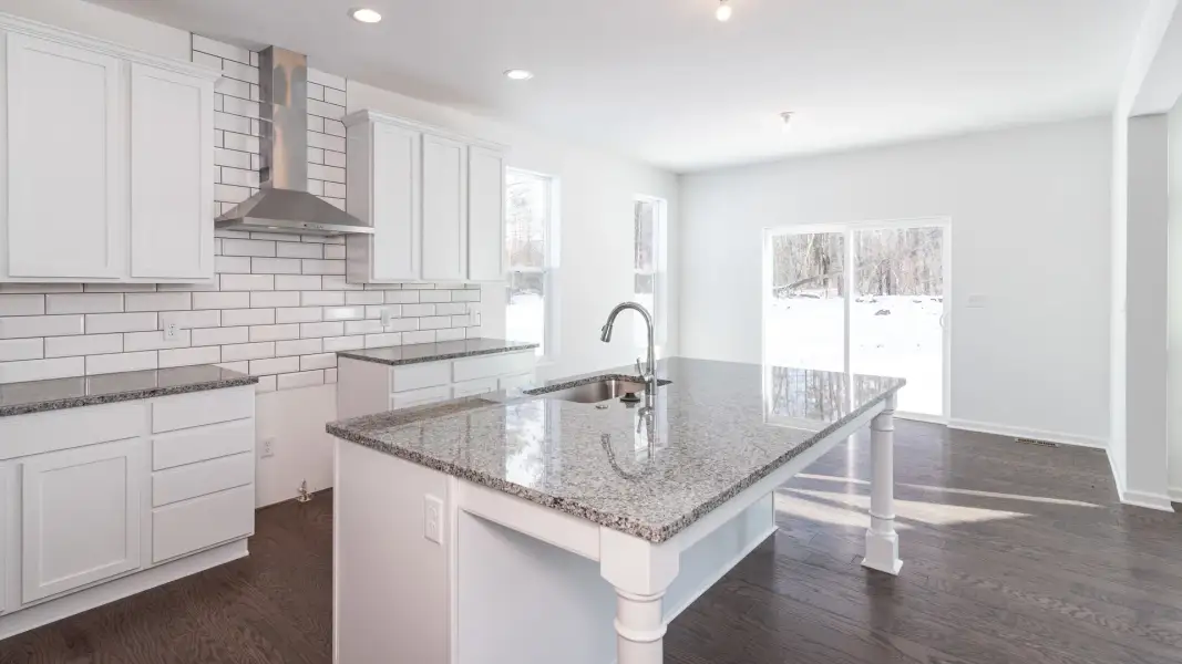 Representative furnished interior of a home built from the The Middleton by Norfolk Homes in Offsite Builds Southern Michigan, Ann Arbor (Image 9).