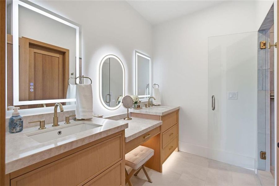 Furnished interior view inside a new home in , Alpharetta (Image 44).