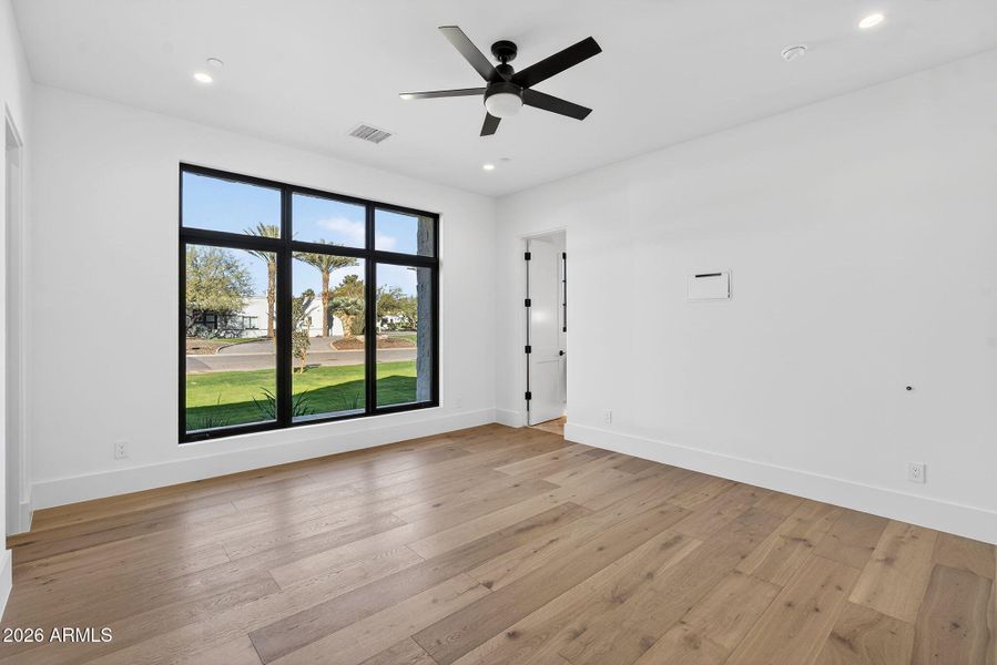 132-web-or-mls-DSC03839