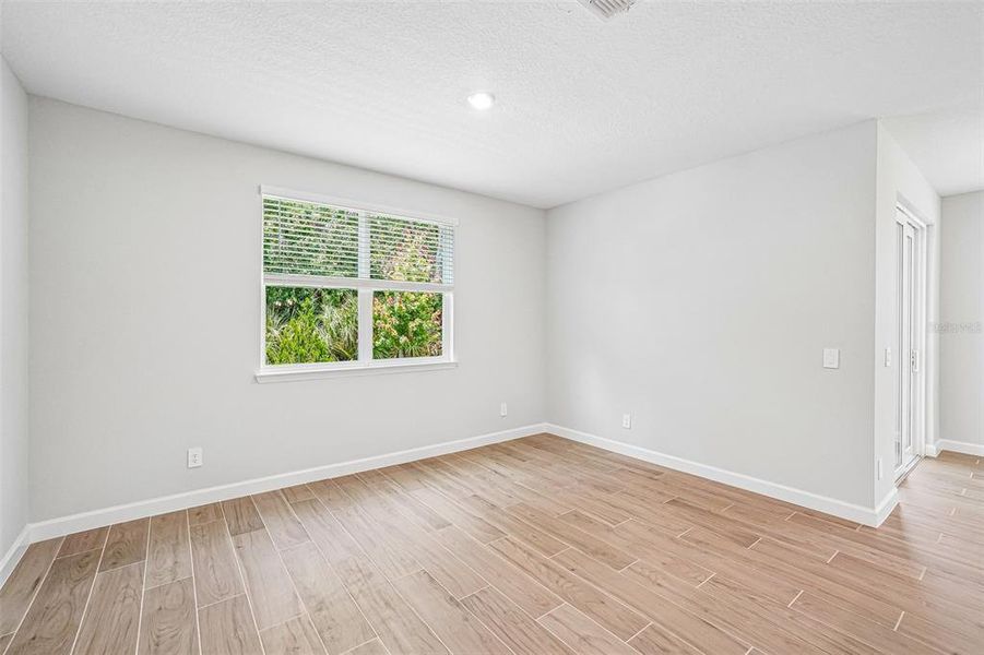 Spacious, unfurnished interior of a new home in Montague Chase, Tampa (Image 39). Spacious, unfurnished interior of a new home in Montague Chase, Tampa (Image 39).